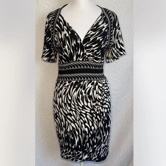 Bcbgmaxazria Dresses | Bcbg Max Azria Nwt Black & White Combo Jersey Knit Dress Women's Size Small | Color: Black/White | Size: S | Lanternbaytrade's